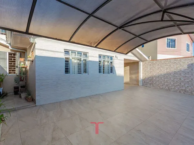 Casa com 200m² 3 quartos e 3 banheiros, à venda, no bairro Fazendinha em Curitiba