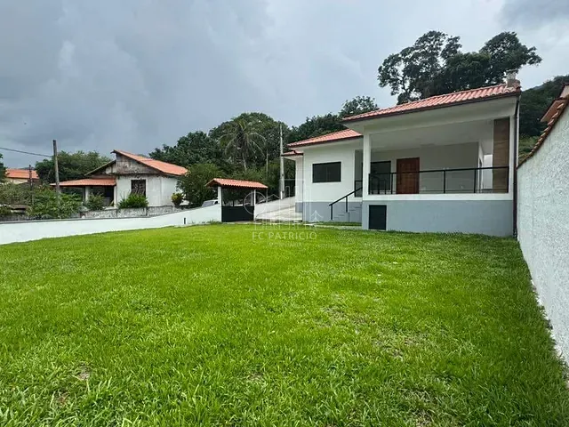 Casa com 435m² 3 quartos e 2 banheiros, à venda, no bairro Caneca Fina em Guapimirim