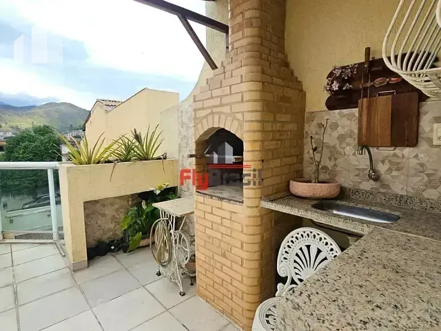 Casa com 92m² 3 quartos e 4 banheiros, à venda, no bairro Vila Nova em Nova Iguaçu