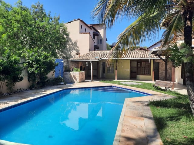 Casa com 625m² 4 quartos e 3 banheiros, à venda, no bairro Camboinhas em Niterói