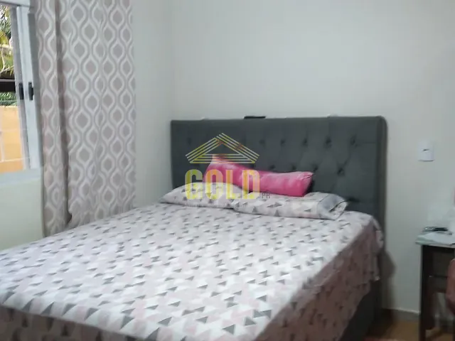 Casa com 275m² 4 quartos e 2 banheiros, à venda, no bairro Arco Íris em Londrina