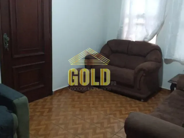 Casa com 275m² 4 quartos e 2 banheiros, à venda, no bairro Arco Íris em Londrina