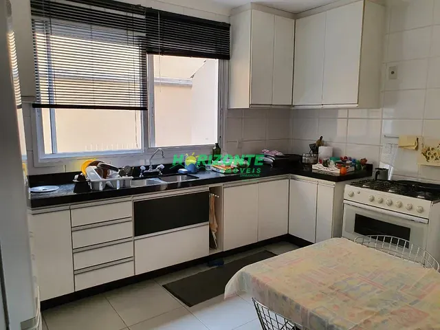Casa com 306m² 4 quartos e 5 banheiros, à venda, no bairro Urbanova em São José dos Campos