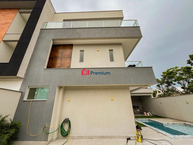Casa 4 quartos e 6 banheiros, à venda, no bairro Vargem Pequena em Rio de Janeiro