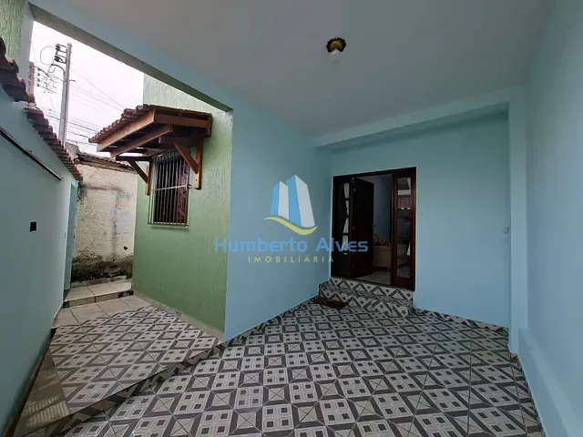 Casa 4 quartos e 2 banheiros, à venda, no bairro Alto Maron em Vitória da Conquista