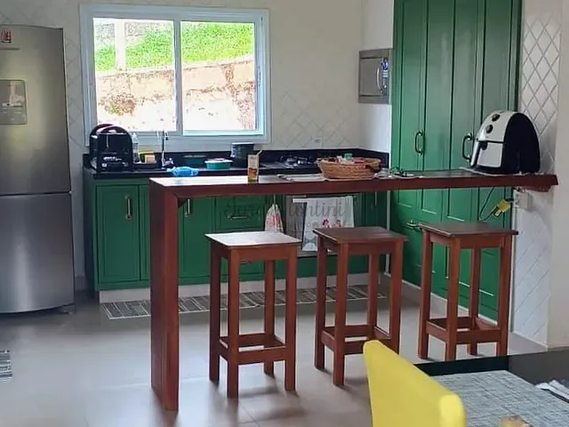 Casa 4 quartos e 2 banheiros, à venda, no bairro Jardim Portão Vermelho em Vargem Grande Paulista