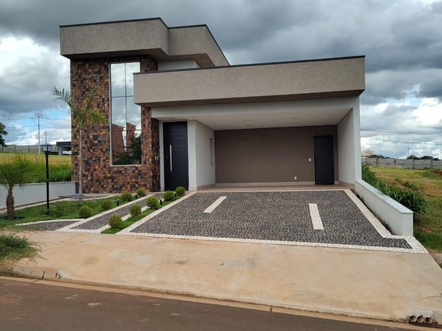 Casa 3 quartos e 4 banheiros, à venda, no bairro Jardim Recanto das Águas em Nova Odessa