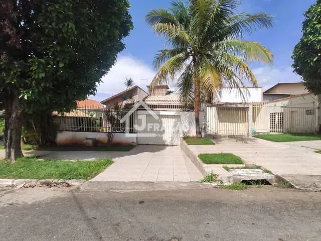 Casa com 571m² 3 quartos e 5 banheiros, à venda, no bairro Parque Industrial de Goiânia em Goiânia