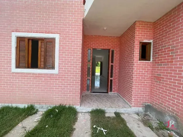 Casa 2 quartos e 1 banheiro, à venda, no bairro Belas Artes em Itanhaém