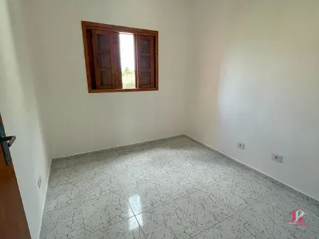 Casa 2 quartos e 1 banheiro, à venda, no bairro Belas Artes em Itanhaém