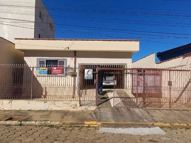 Casa com 468m², à venda, no bairro São Vicente em Itajubá