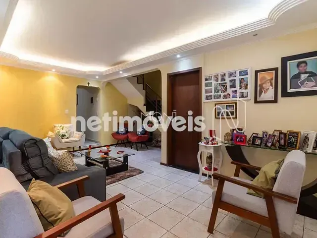 Casa 6 quartos e 5 banheiros, à venda, no bairro Guará II em Brasília