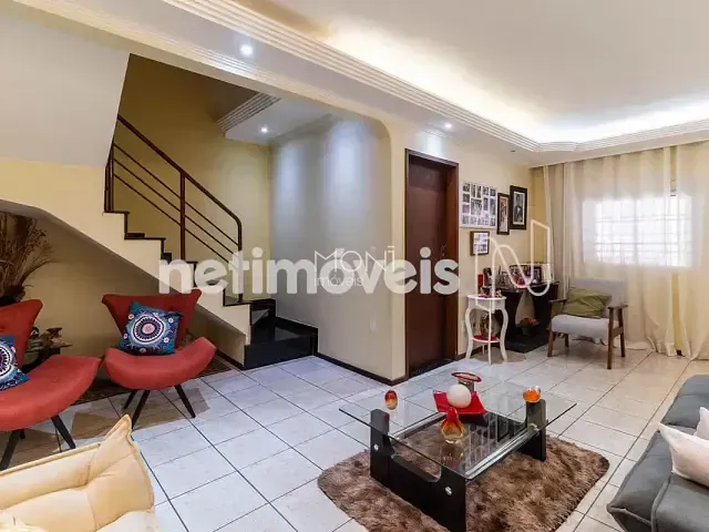 Casa 6 quartos e 5 banheiros, à venda, no bairro Guará II em Brasília
