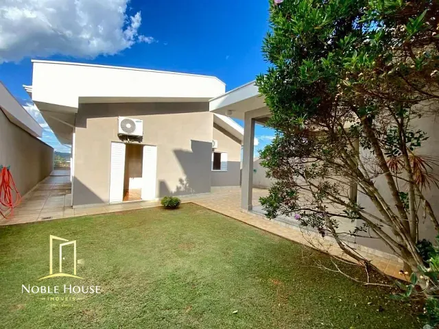 Casa 3 quartos e 4 banheiros, à venda, no bairro Picollo Villaggio em Louveira