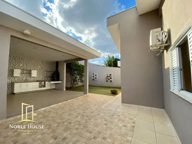 Casa 3 quartos e 4 banheiros, à venda, no bairro Picollo Villaggio em Louveira
