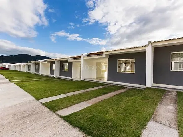 Casa 2 quartos e 2 banheiros, à venda, no bairro Rio Pequeno em Camboriú