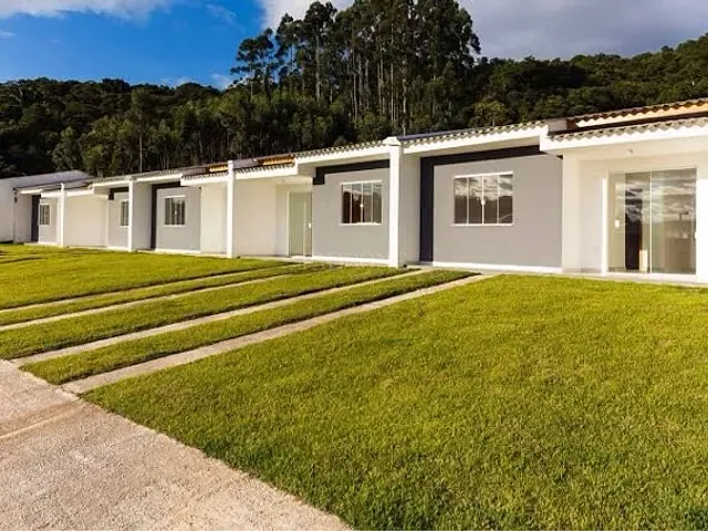 Casa 2 quartos e 2 banheiros, à venda, no bairro Rio Pequeno em Camboriú