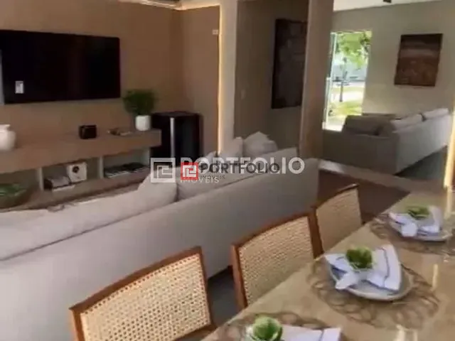 Casa com 201m² 3 quartos e 2 banheiros, à venda, no bairro Conjunto Residencial Storil em Aparecida de Goiânia