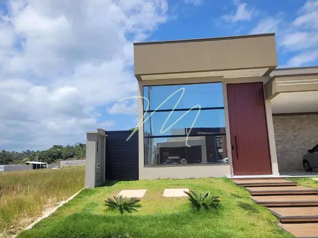 Casa com 450m² 3 quartos e 4 banheiros, à venda, no bairro Nossa Senhora da Vitória em Ilhéus