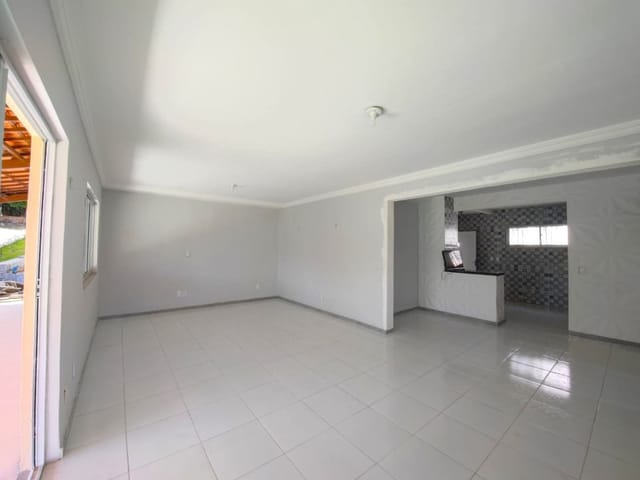 Casa com 400m² 3 quartos e 4 banheiros, para alugar, no bairro Icaraí em Caucaia