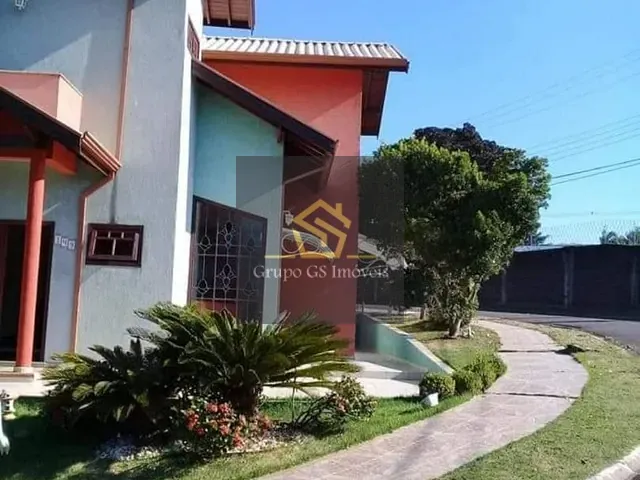 Casa com 781m² 4 quartos e 5 banheiros, à venda, no bairro Chácaras Alpina em Valinhos