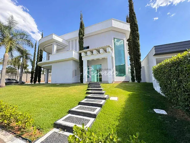 Casa com 616m² 5 quartos e 7 banheiros, à venda, no bairro Jardins Madri em Goiânia
