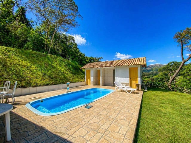 Casa com 5198m², à venda, no bairro Areal em Areal