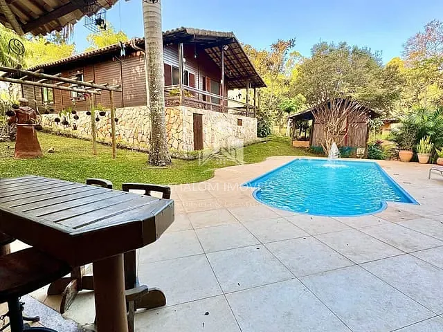 Casa com 1300m² 2 quartos e 2 banheiros, à venda, no bairro Condominio Recanto do  Vale em Casa Branca Bru
