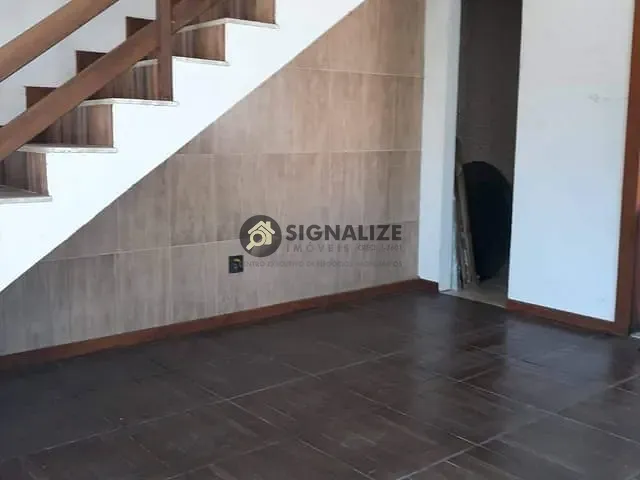 Casa 1 quarto e 1 banheiro, à venda, no bairro Peró em Cabo Frio