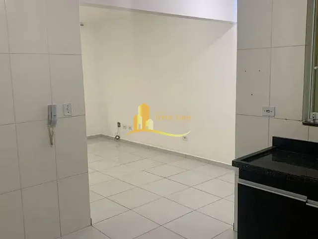 Casa com 63m² 2 quartos e 2 banheiros, à venda, no bairro Vila Carmosina em São Paulo