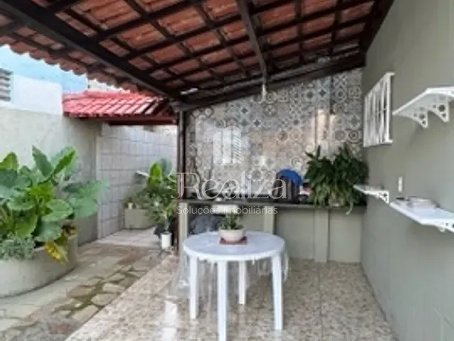 Casa com 380m² 3 quartos e 4 banheiros, à venda, no bairro Pontal em Ilhéus