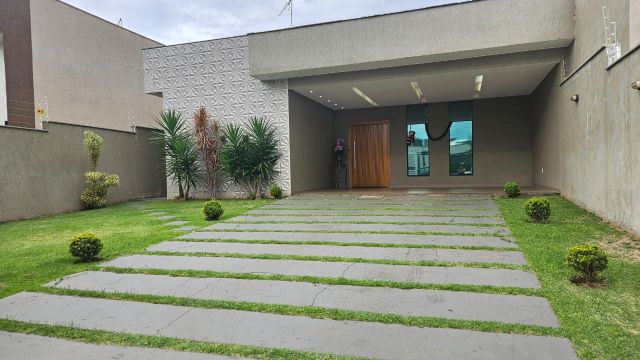 Casa com 400m² 3 quartos e 3 banheiros, à venda, no bairro Ponte Alta Norte (Gama) em Brasília