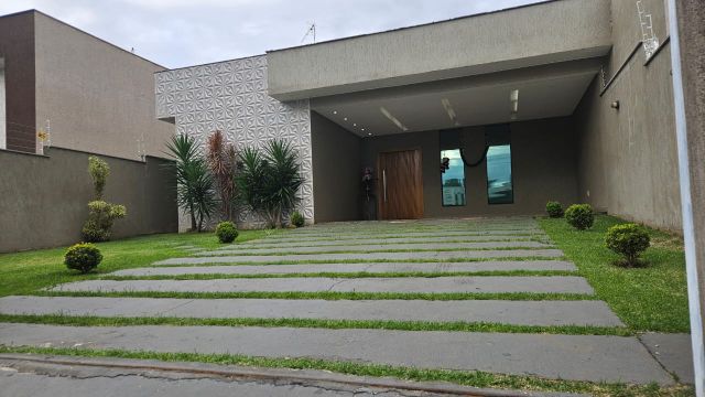 Casa com 400m² 3 quartos e 3 banheiros, à venda, no bairro Ponte Alta Norte (Gama) em Brasília