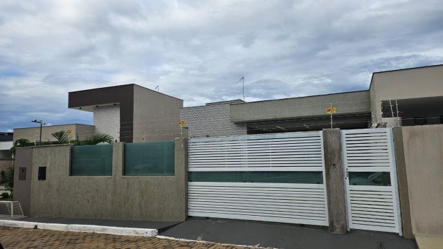 Casa com 400m² 3 quartos e 3 banheiros, à venda, no bairro Ponte Alta Norte (Gama) em Brasília