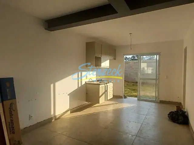 Casa com 180m² 3 quartos e 3 banheiros, para alugar, no bairro Bosque em Vinhedo