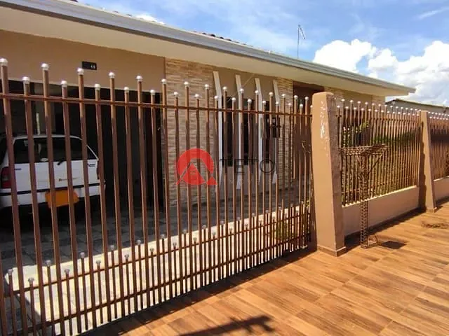 Casa à venda, no bairro NÃO INFORMADO em Paiçandu