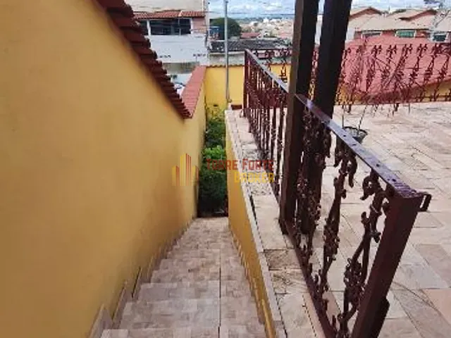 Casa 2 quartos e 3 banheiros, à venda, no bairro Pedra Azul em Contagem
