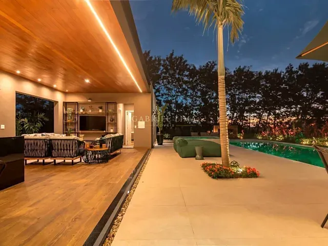 Casa com 1000m² 5 quartos e 7 banheiros, à venda, no bairro Jacaré em Cabreúva