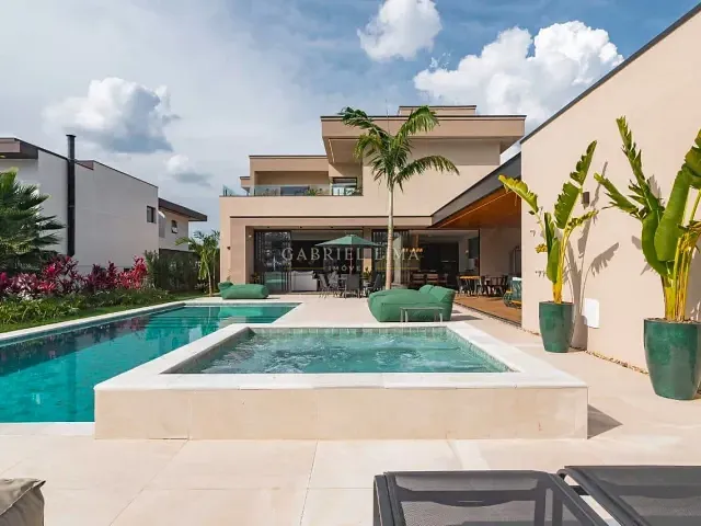 Casa com 1000m² 5 quartos e 7 banheiros, à venda, no bairro Jacaré em Cabreúva