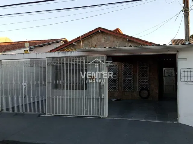 Casa com 200m², à venda, no bairro Vila Boa Vista em Taubaté