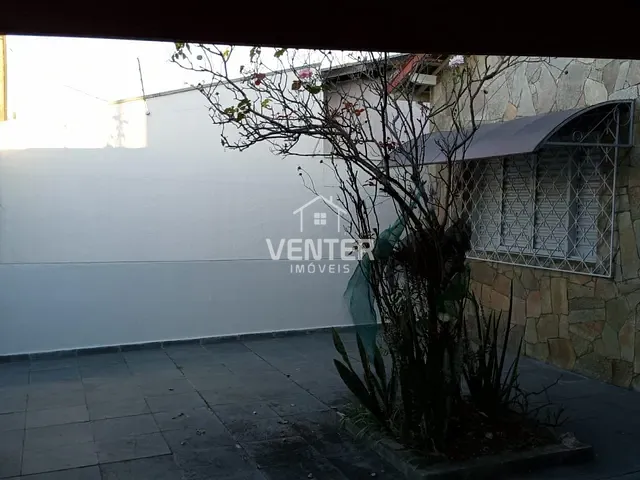 Casa com 200m², à venda, no bairro Vila Boa Vista em Taubaté