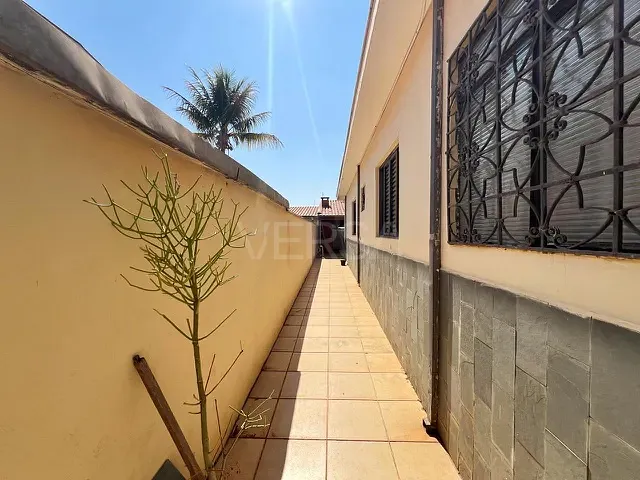 Casa com 210m² 3 quartos e 2 banheiros, à venda, no bairro Jardim Claret em Rio Claro