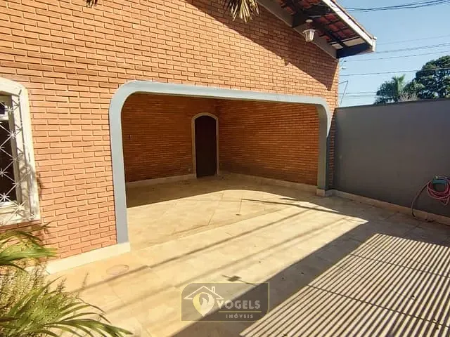 Casa com 128m² 3 quartos e 2 banheiros, à venda, no bairro Jardim Sônia em Jaguariúna