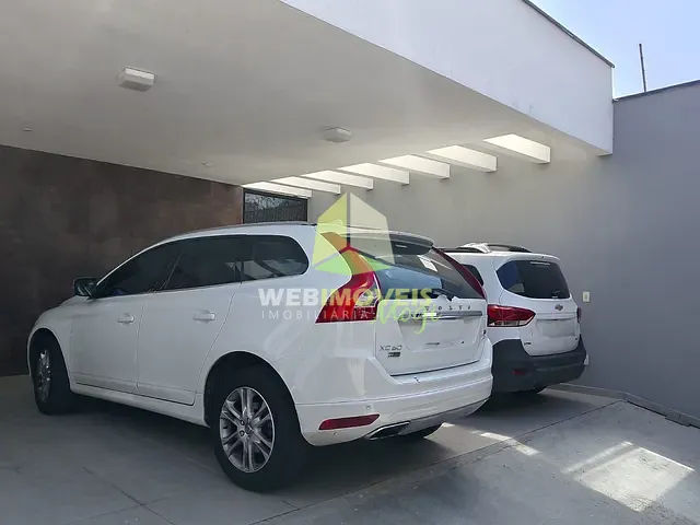 Casa com 608m² 4 quartos e 6 banheiros, à venda, no bairro Vila Oliveira em Mogi das Cruzes