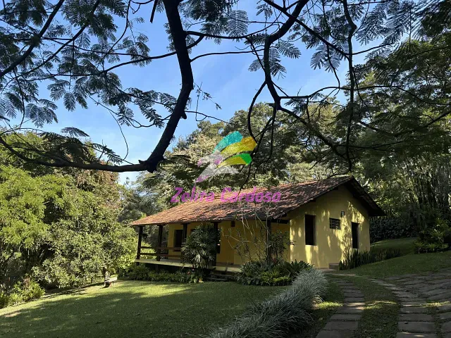 Casa com 2000m² 3 quartos e 3 banheiros, à venda, no bairro Condomínio Vale do Ouro em Ribeirão das Neves