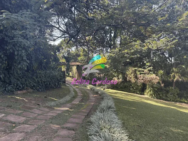 Casa com 2000m² 3 quartos e 3 banheiros, à venda, no bairro Condomínio Vale do Ouro em Ribeirão das Neves