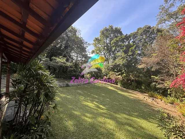 Casa com 2000m² 3 quartos e 3 banheiros, à venda, no bairro Condomínio Vale do Ouro em Ribeirão das Neves