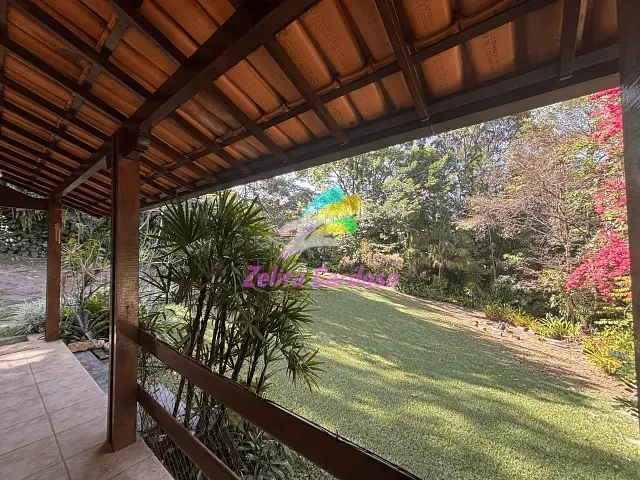 Casa com 2000m² 3 quartos e 3 banheiros, à venda, no bairro Condomínio Vale do Ouro em Ribeirão das Neves
