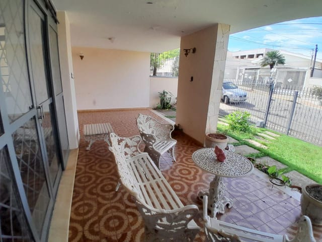 Casa com 490m² 3 quartos e 5 banheiros, para alugar, no bairro Jardim Satelite em São João da Boa Vista