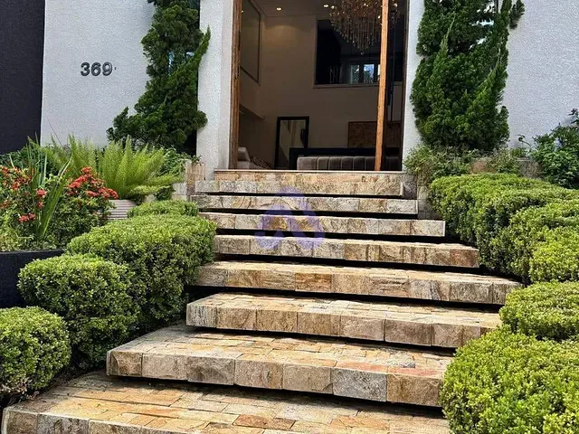Casa com 560m² 5 quartos e 8 banheiros, à venda, no bairro Jardim Leonor Mendes de Barros em São Paulo